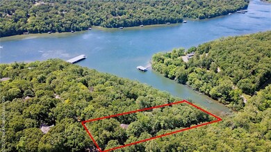 1.4 acres of lake community living