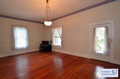 1016 W San Antonio St, San Marcos, TX 78666 - photo 3