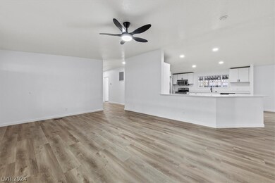 4658 Fuentes Way, Las Vegas, NV 89121 - photo 6