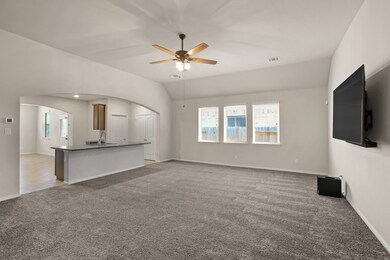 1652 Maggie Trail Dr, Alvin, TX 77511 - photo 4