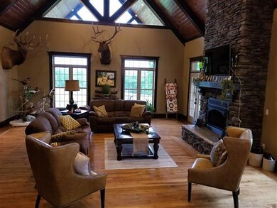 Comfort and warmth is what this den encompasses.