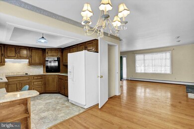 3211 Mannerchor Rd, Temple, PA 19560 - photo 7