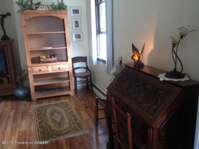 75 Green St, Kingston, PA 18704 - photo 5