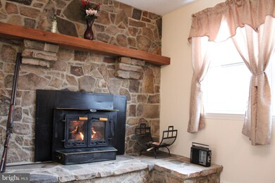 228 Easter Ridge Ln, Winchester, VA 22603 - photo 5