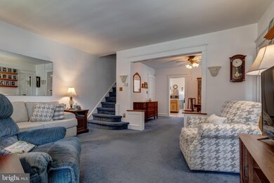 819 Broad St, Darby, PA 19023 - photo 7