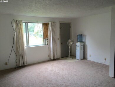 2264 2nd St, Springfield, OR 97477 - photo 2