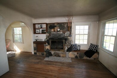 1570 Fig Ave, Redding, CA 96001 - photo 3