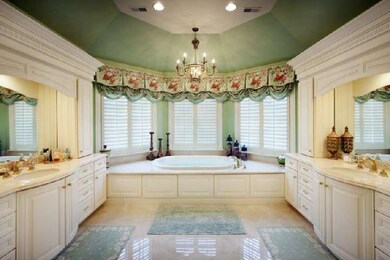 11 Quartermaster Rd, Upper Holland, PA 19053 - photo 4