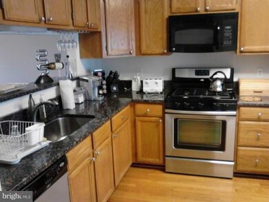 16908 Point Pleasant Ln, Dumfries, VA 22026 - photo 3