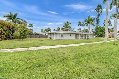 1231 Hopedale Dr, Fort Myers, FL 33919 - photo 2