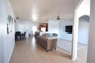 713 Desert Silver Dr, Horizon City, TX 79928 - photo 4