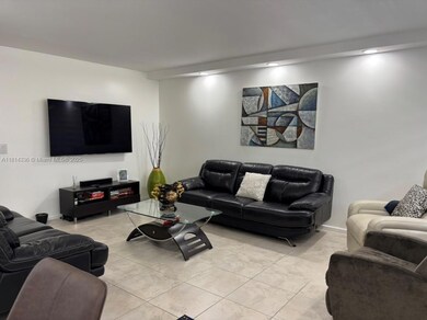 251 SW 132nd Way unit 306H, Pembroke Pines, FL 33027 - photo 3