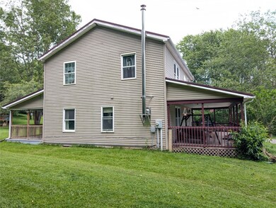 9492 Hill Rd, Conneautville, PA 16406 - photo 5
