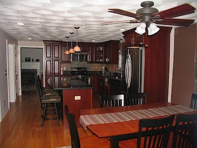 10 Lantern Ln, Cumberland, RI 02864 - photo 4