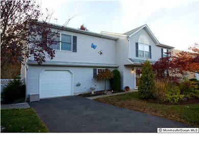 18 Gladiola Dr, Howell, NJ 07731 - photo 3