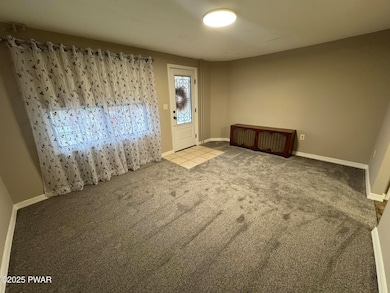 Living Room - 818 Henry St, Archbald PA