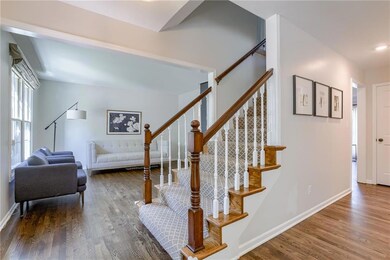 8441 Hallet St, Lenexa, KS 66215 - photo 4