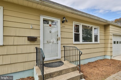 1921 Greenleaf St, Bethlehem, PA 18017 - photo 5