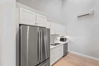 298 York St #12, York