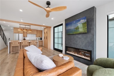 128 39th St, Newport Beach, CA 92663 - photo 3