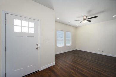 617 W Elm St, Denison, TX 75020 - photo 2