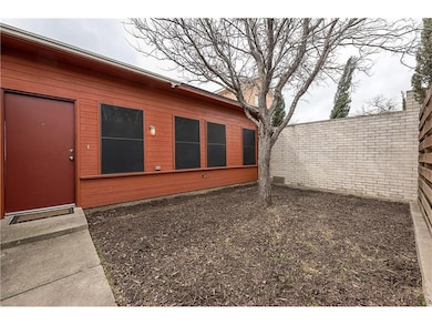 1727 N Fitzhugh Ave, Dallas, TX 75204 - photo 3