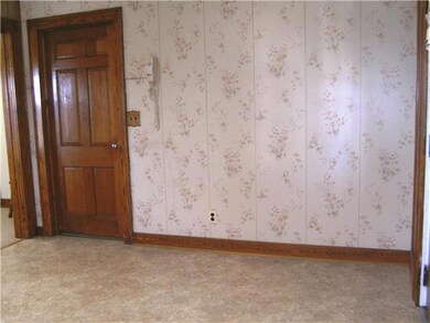 Breakfast area in kitchen