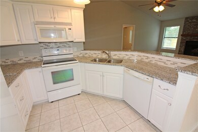 3907 W Locust St, Rogers, AR 72756 - photo 6