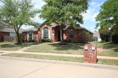 1707 Barton Springs Ct, Allen, TX 75002 - photo 2