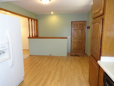 2213 S Palm St, Janesville, WI 53546 - photo 5