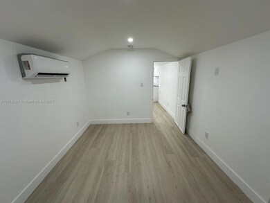 141 NE 14th St unit 1, Homestead, FL 33030 - photo 4