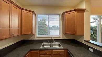 3123 Laurel Ridge Cir, Riviera Beach, FL 33404 - photo 4