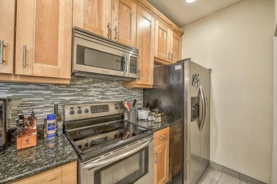 Stainless, Granite and Hardwoods!