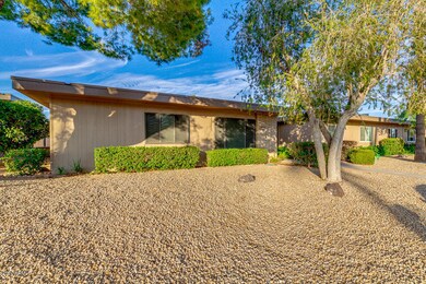 10914 W Topaz Dr, Sun City, AZ 85351 - photo 2