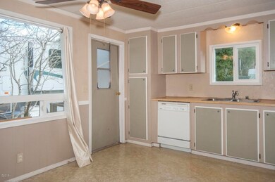 621 SE Reef Ave, Lincoln City, OR 97367 - photo 6