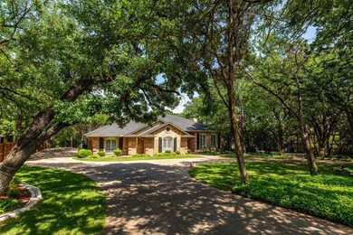 5101 Fairway Cir, Granbury, TX 76049 - photo 2