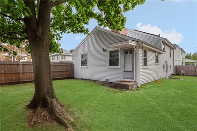 55 Budlong Ave, Warwick, RI 02888 - photo 2