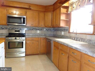 unlisted-address, Warrenton, VA 20186 - photo 2