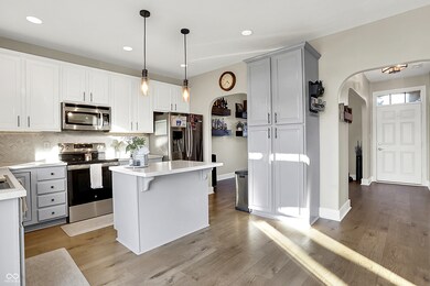 523 Genisis Dr, Whiteland, IN 46184 - photo 6