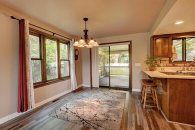 900 Pittview Ct, Central Point, OR 97502 - photo 7