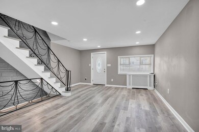 7039 Clover Ln, Upper Darby, PA 19082 - photo 2