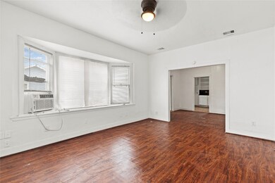 736 W Rittenhouse Rd, Houston, TX 77091 - photo 4