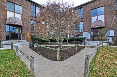 127 King St unit 210, Franklin, MA 02038 - photo 2