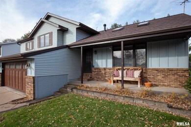 1350 W 49th St, Davenport, IA 52806 - photo 2