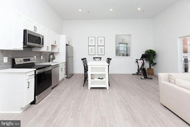 211 Saint Paul St unit 504, Baltimore, MD 21202 - photo 4