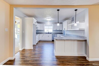 659 F St NE, Linton, IN 47441 - photo 5