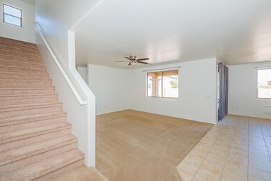 10843 family room