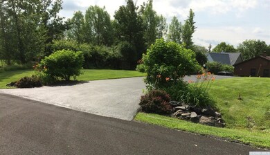 68 Whitney Point unit 155, Athens, NY 12015 - photo 3