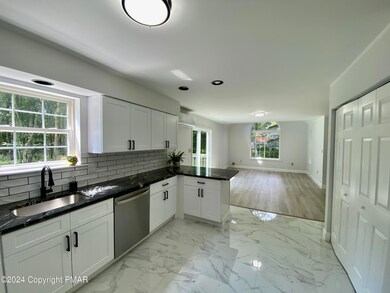 1548 Longleaf Dr, Effort, PA 18330 - photo 5