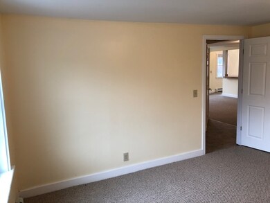 27 Ashuelot St unit B, Winchester, NH 03470 - photo 4